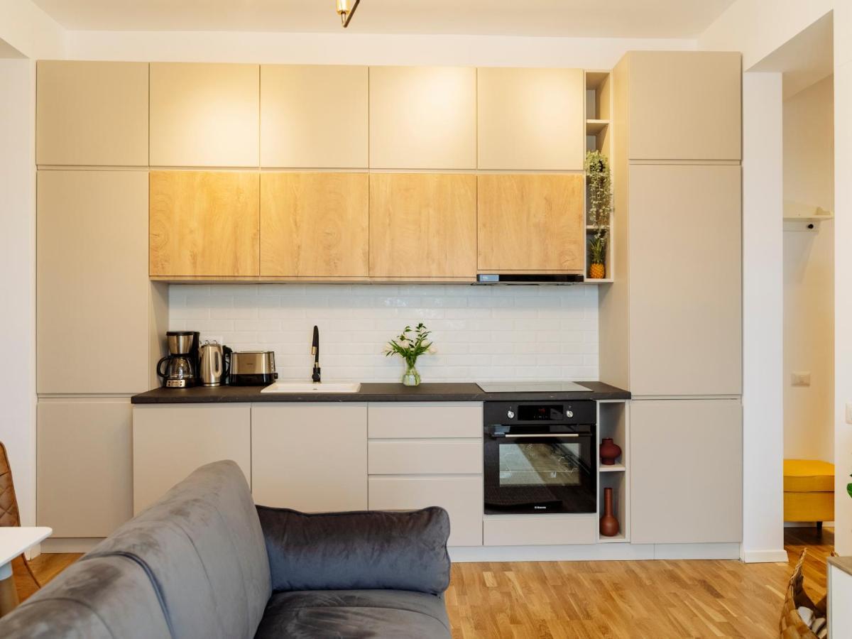 Sunny 2Br Flat - Top Location - Amazing Balcony Букурещ Екстериор снимка