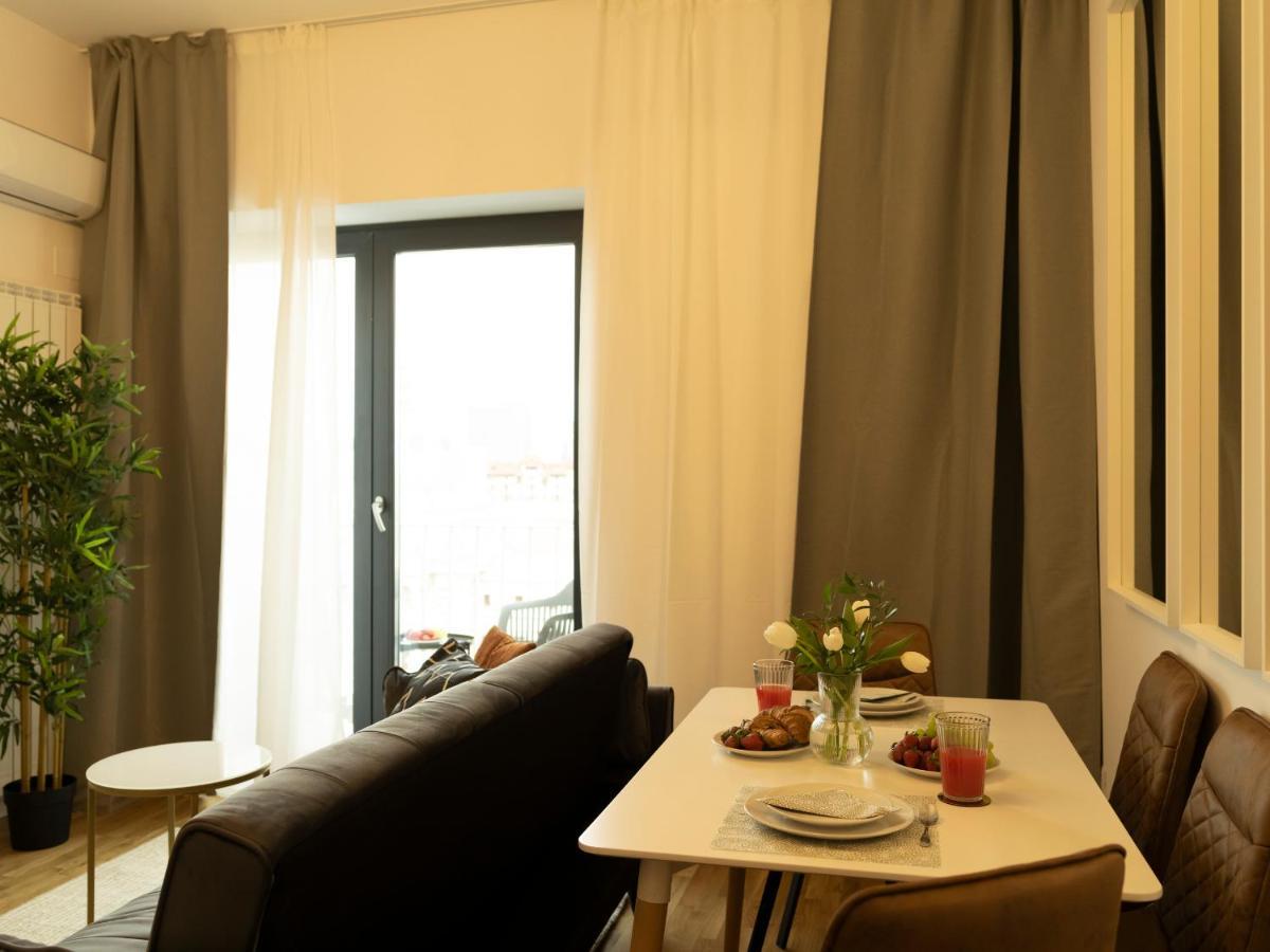 Sunny 2Br Flat - Top Location - Amazing Balcony Букурещ Екстериор снимка